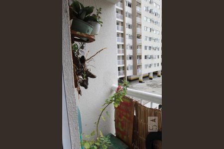 Varanda de apartamento para alugar com 2 quartos, 50m² em Del Castilho, Rio de Janeiro