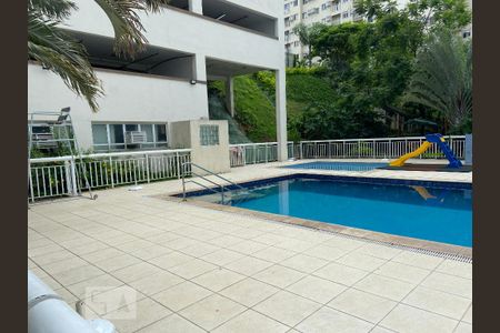 Apartamento para alugar com 50m², 2 quartos e 1 vaga Apartamento para alugar com 50m², 2 quartos e 1 vagaÁrea comum - Piscina