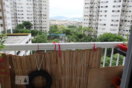 Varanda de apartamento para alugar com 2 quartos, 50m² em Del Castilho, Rio de Janeiro