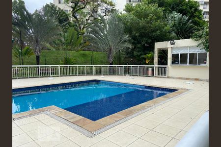 Apartamento para alugar com 50m², 2 quartos e 1 vaga Apartamento para alugar com 50m², 2 quartos e 1 vagaÁrea comum - Piscina