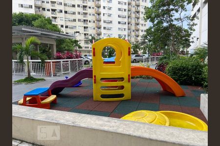 Apartamento para alugar com 50m², 2 quartos e 1 vaga Apartamento para alugar com 50m², 2 quartos e 1 vagaÁrea Comum - Playground