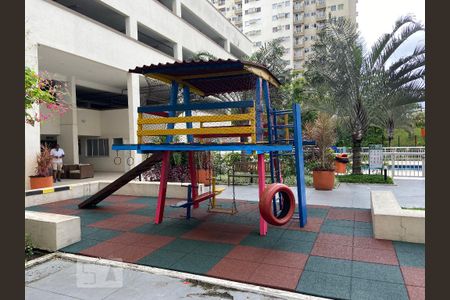 Apartamento para alugar com 50m², 2 quartos e 1 vaga Apartamento para alugar com 50m², 2 quartos e 1 vagaÁrea Comum - Playground