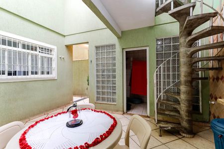 Casa para alugar com 148m², 3 quartos e 2 vagas Casa para alugar com 148m², 3 quartos e 2 vagasChurrasqueira