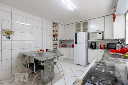Casa para alugar com 148m², 3 quartos e 2 vagas Casa para alugar com 148m², 3 quartos e 2 vagasCozinha