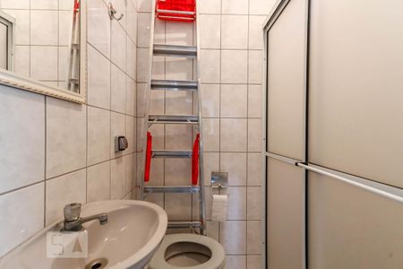 Casa para alugar com 148m², 3 quartos e 2 vagas Casa para alugar com 148m², 3 quartos e 2 vagasBanheiro de Serviço