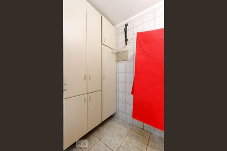 Casa para alugar com 148m², 3 quartos e 2 vagas Casa para alugar com 148m², 3 quartos e 2 vagasÁrea de Serviço