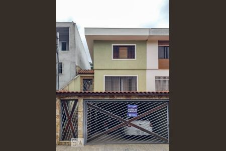 Casa para alugar com 148m², 3 quartos e 2 vagas Casa para alugar com 148m², 3 quartos e 2 vagasFachada