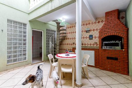 Casa para alugar com 148m², 3 quartos e 2 vagas Casa para alugar com 148m², 3 quartos e 2 vagasChurrasqueira