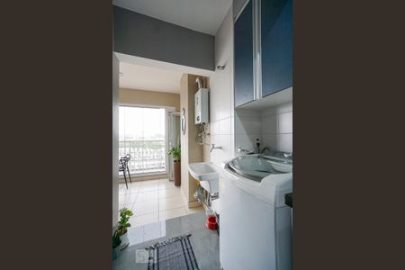 Apartamento à venda com 70m², 2 quartos e 1 vaga Apartamento à venda com 70m², 2 quartos e 1 vagaÁrea de serviço