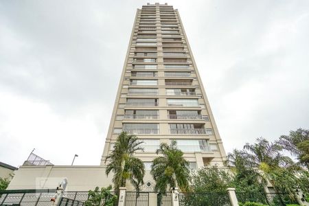Apartamento à venda com 70m², 2 quartos e 1 vaga Apartamento à venda com 70m², 2 quartos e 1 vagaFachada
