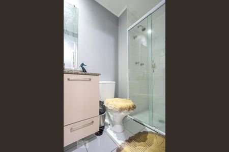 Apartamento à venda com 70m², 2 quartos e 1 vaga Apartamento à venda com 70m², 2 quartos e 1 vagaBanheiro social