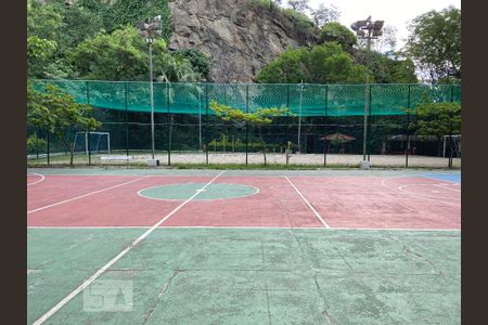 Apartamento à venda com 82m², 2 quartos e 1 vaga Apartamento à venda com 82m², 2 quartos e 1 vagaQuadra Esportiva