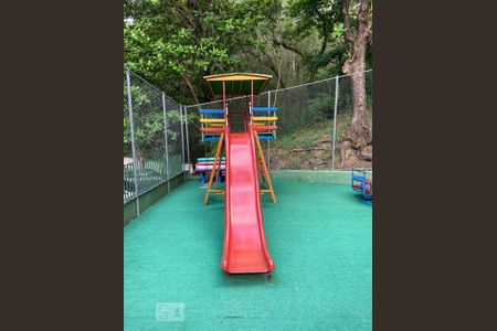 Apartamento à venda com 82m², 2 quartos e 1 vaga Apartamento à venda com 82m², 2 quartos e 1 vagaÁrea Comum - Playground