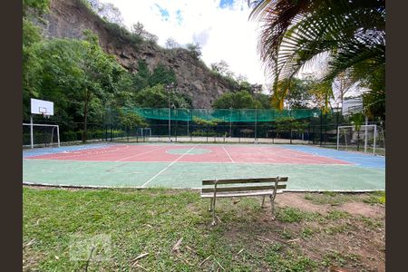 Apartamento à venda com 82m², 2 quartos e 1 vaga Apartamento à venda com 82m², 2 quartos e 1 vagaQuadra Esportiva