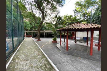 Apartamento à venda com 82m², 2 quartos e 1 vaga Apartamento à venda com 82m², 2 quartos e 1 vagaÁrea Comum