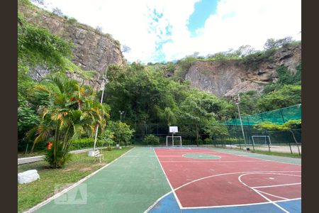 Apartamento à venda com 82m², 2 quartos e 1 vaga Apartamento à venda com 82m², 2 quartos e 1 vagaQuadra Esportiva
