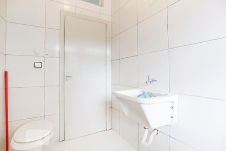 Banheiro de apartamento para alugar com 1 quarto, 35m² em República, São Paulo