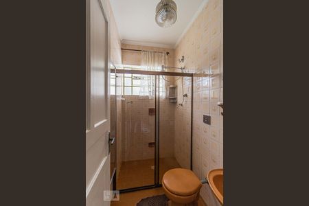 Casa à venda com 144m², 2 quartos e 1 vagaBanheiro
