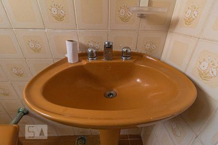 Casa à venda com 144m², 2 quartos e 1 vagaBanheiro - Torneira