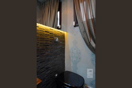 Lavabo de casa à venda com 4 quartos, 295m² em Jardim Sabará, Porto Alegre