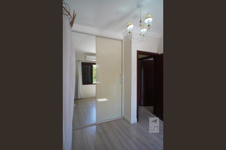 Casa à venda com 295m², 4 quartos e 4 vagasQuarto 3