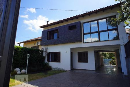 Casa à venda com 295m², 4 quartos e 4 vagasFachada da Casa