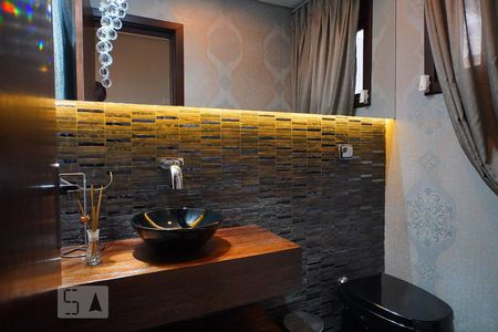 Lavabo de casa à venda com 4 quartos, 295m² em Jardim Sabará, Porto Alegre