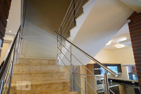 Casa à venda com 295m², 4 quartos e 4 vagasAcesso Segundo Andar