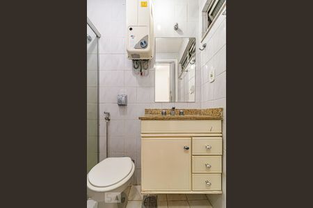 Apartamento à venda com 72m², 2 quartos e 2 vagasBanheiro Social