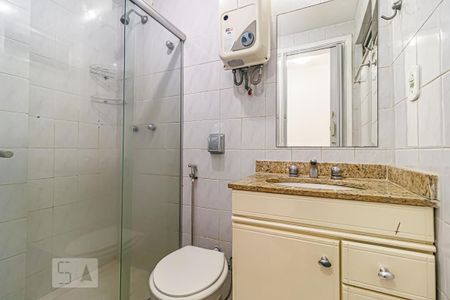 Apartamento à venda com 72m², 2 quartos e 2 vagasBanheiro Social