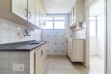 Apartamento à venda com 72m², 2 quartos e 2 vagasCozinha - Armários