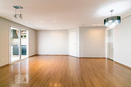 Sala de apartamento à venda com 3 quartos, 115m² em Vila Bertioga, São Paulo