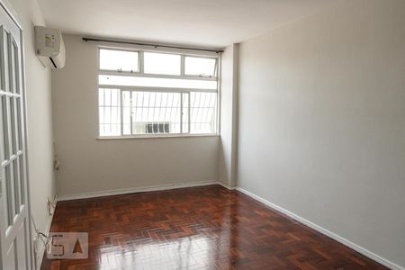 Sala de apartamento à venda com 2 quartos, 78m² em Icaraí, Niterói