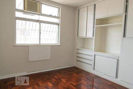 Quarto 1 de apartamento para alugar com 2 quartos, 78m² em Icaraí, Niterói