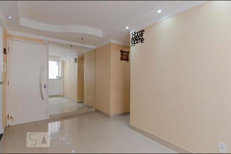 Sala de Apartamento com 2 quartos, 46m² Jardim Maia