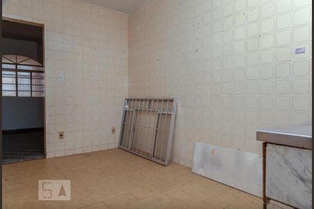 Cozinha de casa para alugar com 3 quartos, 136m² em Daniel Fonseca, Uberlândia