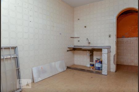 Cozinha de casa para alugar com 3 quartos, 136m² em Daniel Fonseca, Uberlândia
