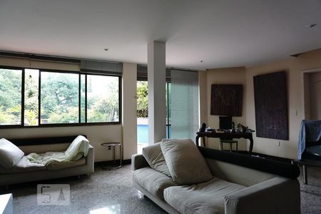 Sala de apartamento à venda com 4 quartos, 350m² em Barra da Tijuca, Rio de Janeiro