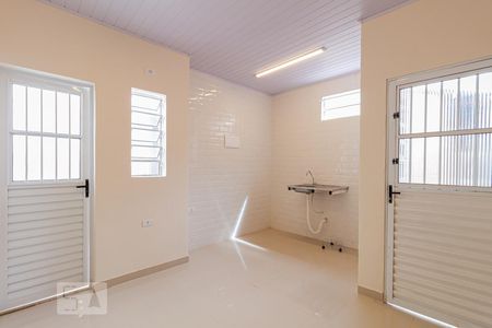 Sala Cozinha de casa para alugar com 2 quartos, 40m² em Jardim Ocara, Santo André