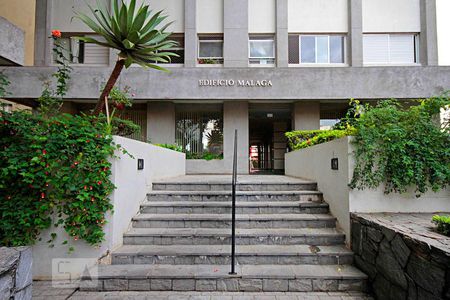 Apartamento para alugar com 35m², 1 quarto e 1 vagaFachada