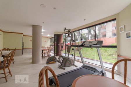 Academia de kitnet/studio para alugar com 1 quarto, 47m² em Centro Cívico, Curitiba