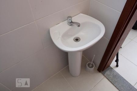 Apartamento à venda com 75m², 2 quartos e 2 vagasBanheiro area serviço