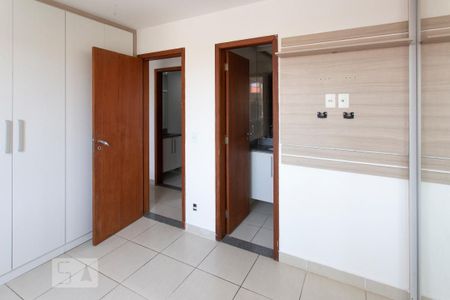 Apartamento à venda com 75m², 2 quartos e 2 vagasSuíte