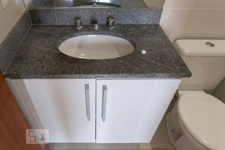 Apartamento à venda com 75m², 2 quartos e 2 vagasBanheiro da Suíte