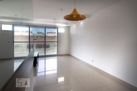 Apartamento à venda com 75m², 2 quartos e 2 vagasSala