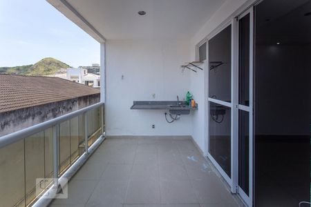 Apartamento à venda com 75m², 2 quartos e 2 vagasVaranda da Sala