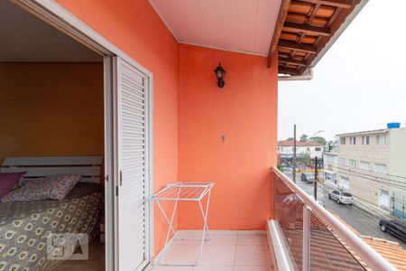 Sacada de casa à venda com 4 quartos, 250m² em Vila Yolanda, Osasco