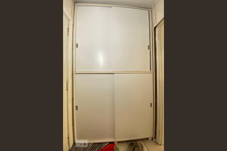 Casa à venda com 260m², 3 quartos e 2 vagas Casa à venda com 260m², 3 quartos e 2 vagasLavanderia