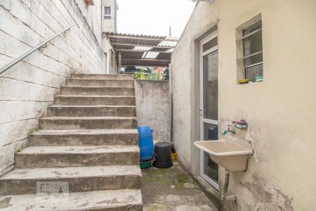 Casa à venda com 150m², 2 quartos e 6 vagas Casa à venda com 150m², 2 quartos e 6 vagasQuintal