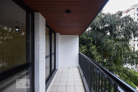 Varanda de apartamento à venda com 3 quartos, 105m² em Real Parque, São Paulo